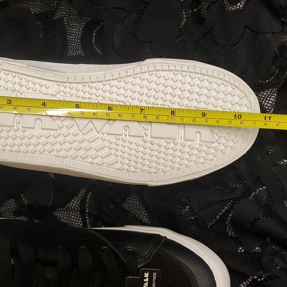 Airwalk Sneakers - Picture 5 of 5